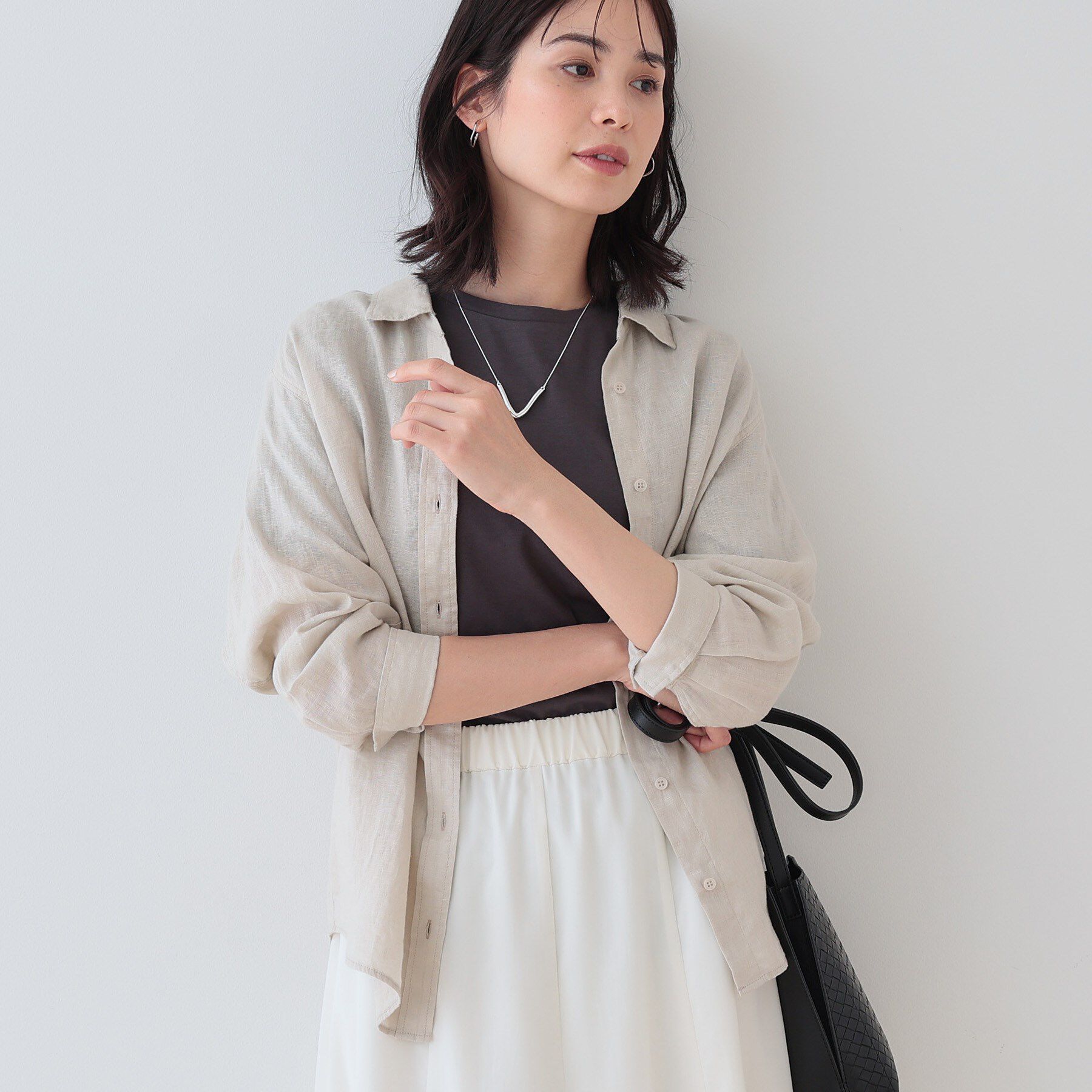 INDIVI「【毎年人気！／フレンチリネン】ベーシックシャツ」|シャツ・ブラウス|グレージュ(050)