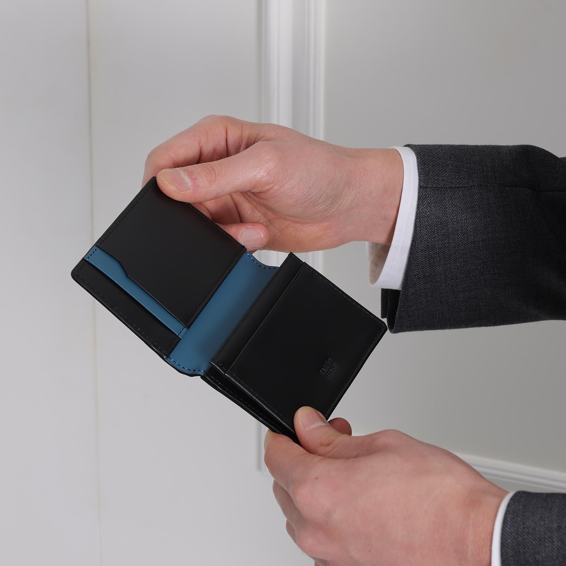 TAKEO KIKUCHI「【リップルグレイン】ベーシック名刺入れ」|名刺入れ・カードケース|