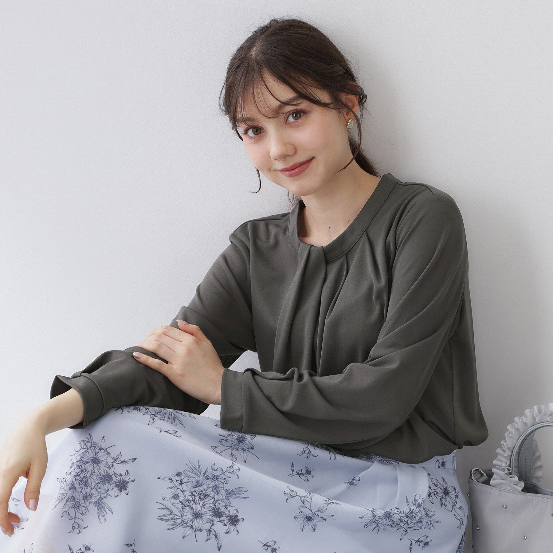 index「ランダムタックトップス【洗濯機OK/吸水速乾/接触冷感/UVケア】《5col》」|Tシャツ・カットソー|チャコールグレー(8