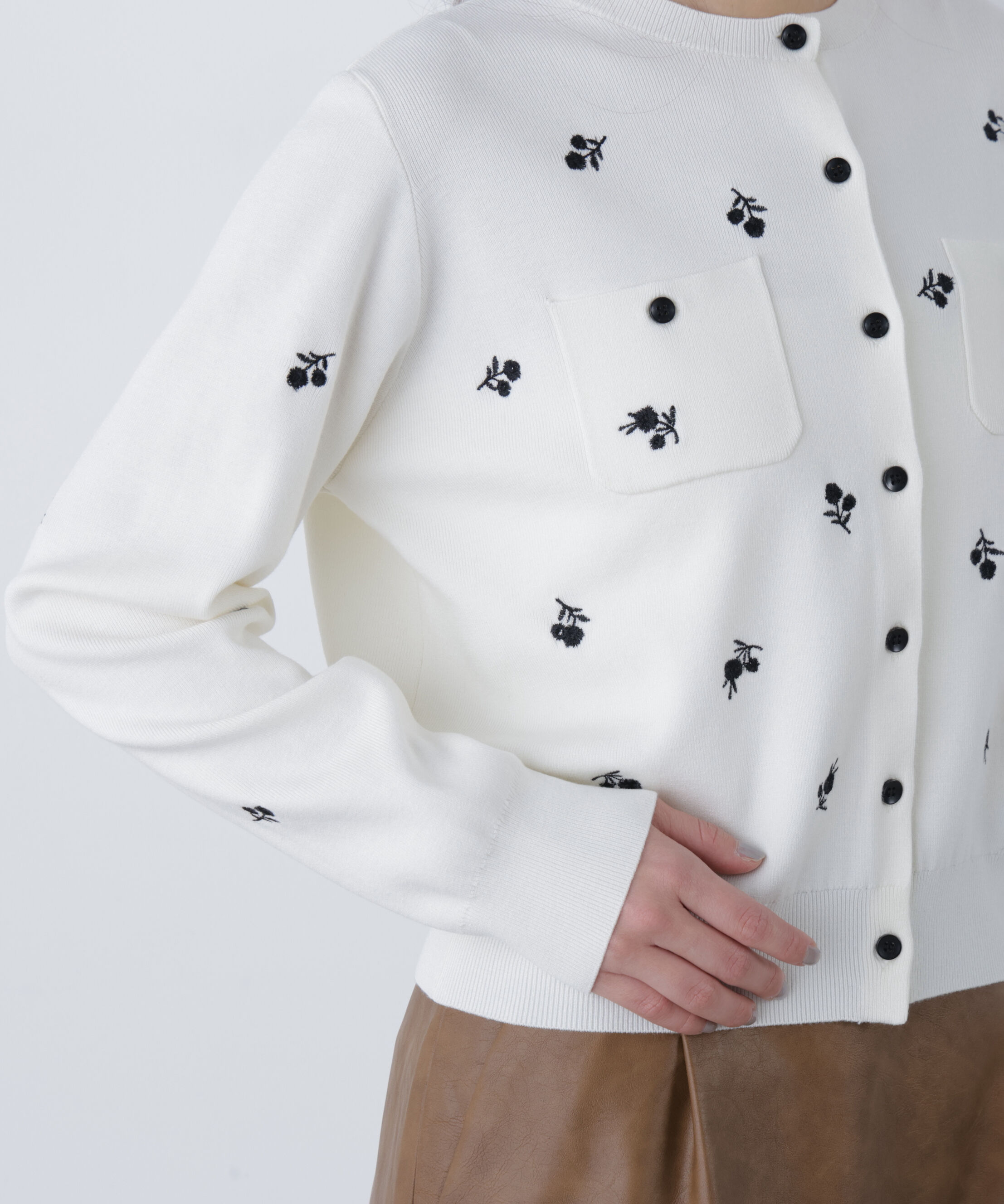  「〈N.〉フラワー刺繍ポケットカーデ」|ニット・セーター|