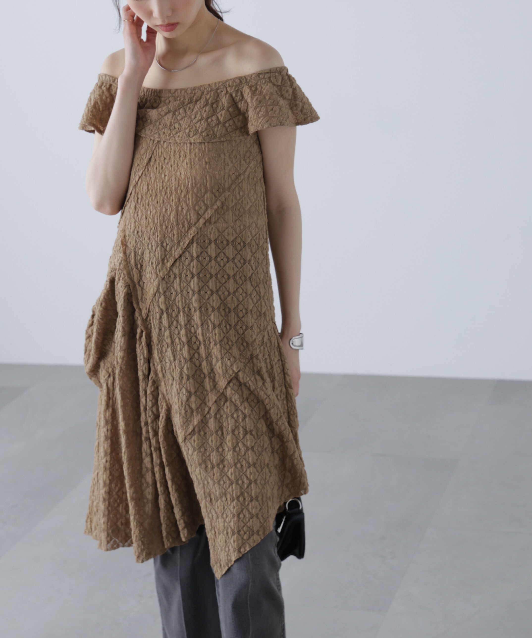  「イレヘムオフショルミニワンピース」|ワンピース|