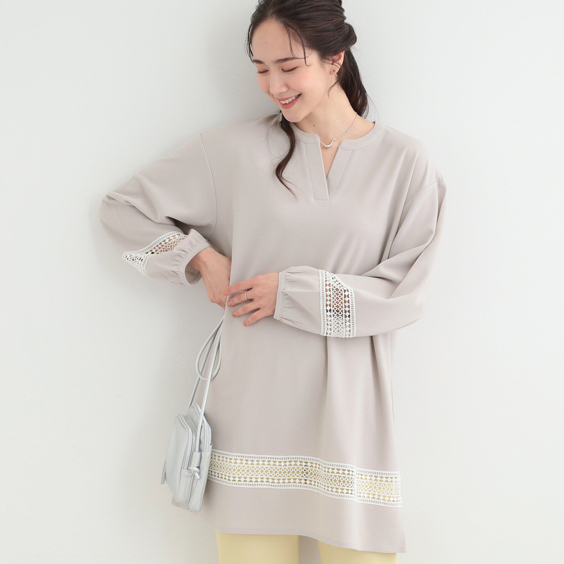 SHOO･LA･RUE「レース切り替えチュニックワンピース」|チュニック|ライトグレー(011