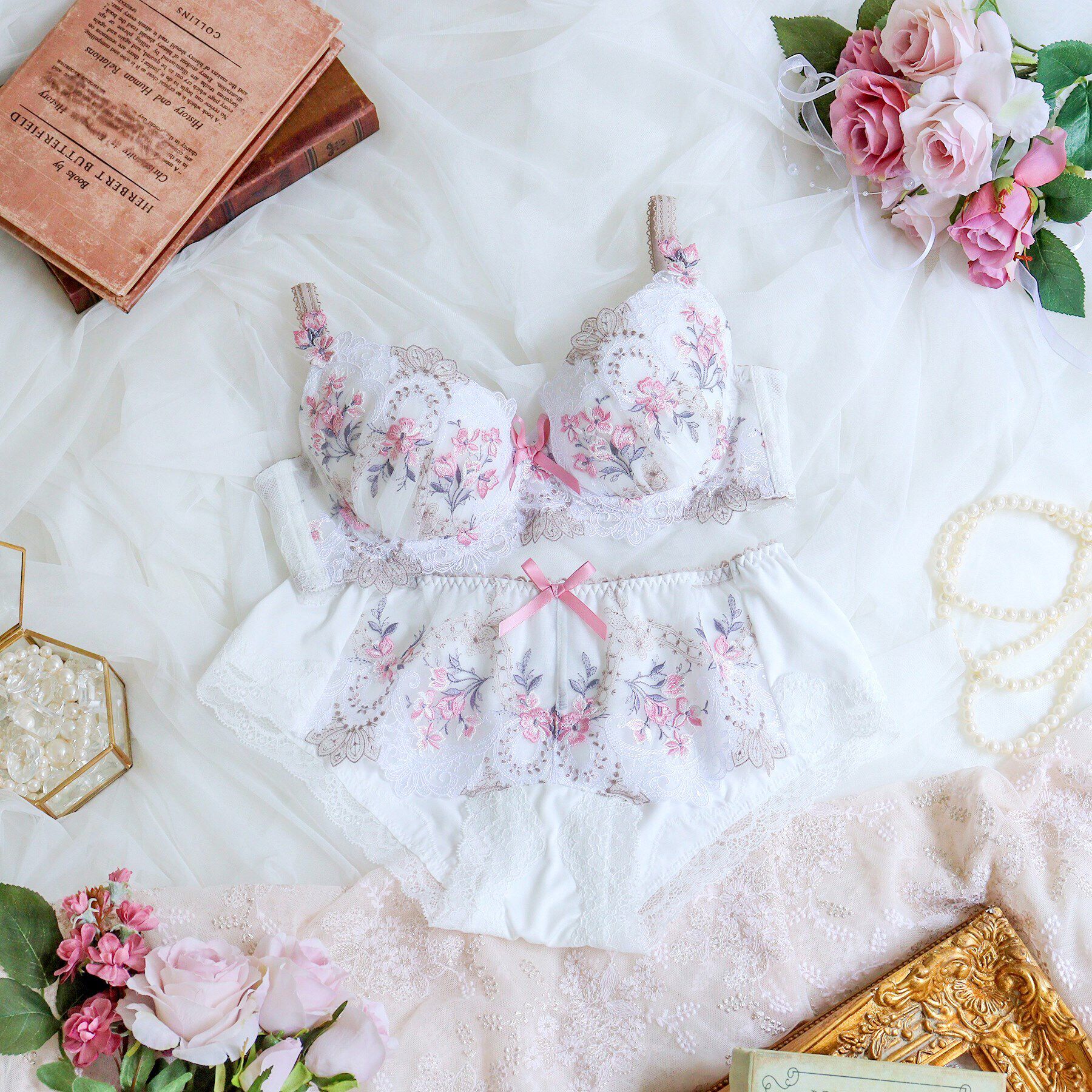 Risa Magli「アリーシャ ヒップハング」|インナー|