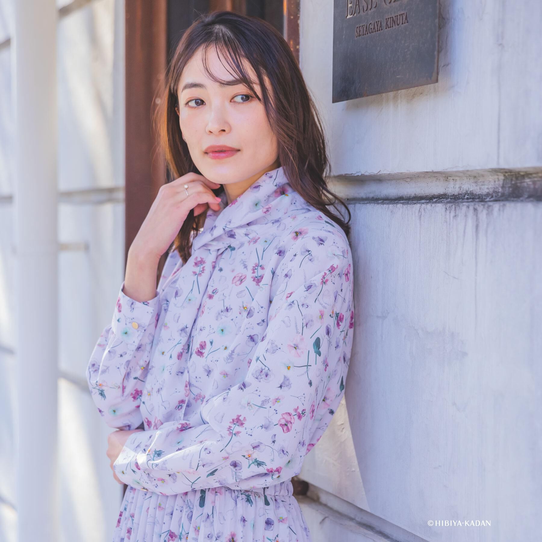 ITS&rsquo;DEMO「【ITS&rsquo;DEMO &times; HIBIYA－KADAN】楊柳ボウタイブラウス」|シャツ・ブラウス|