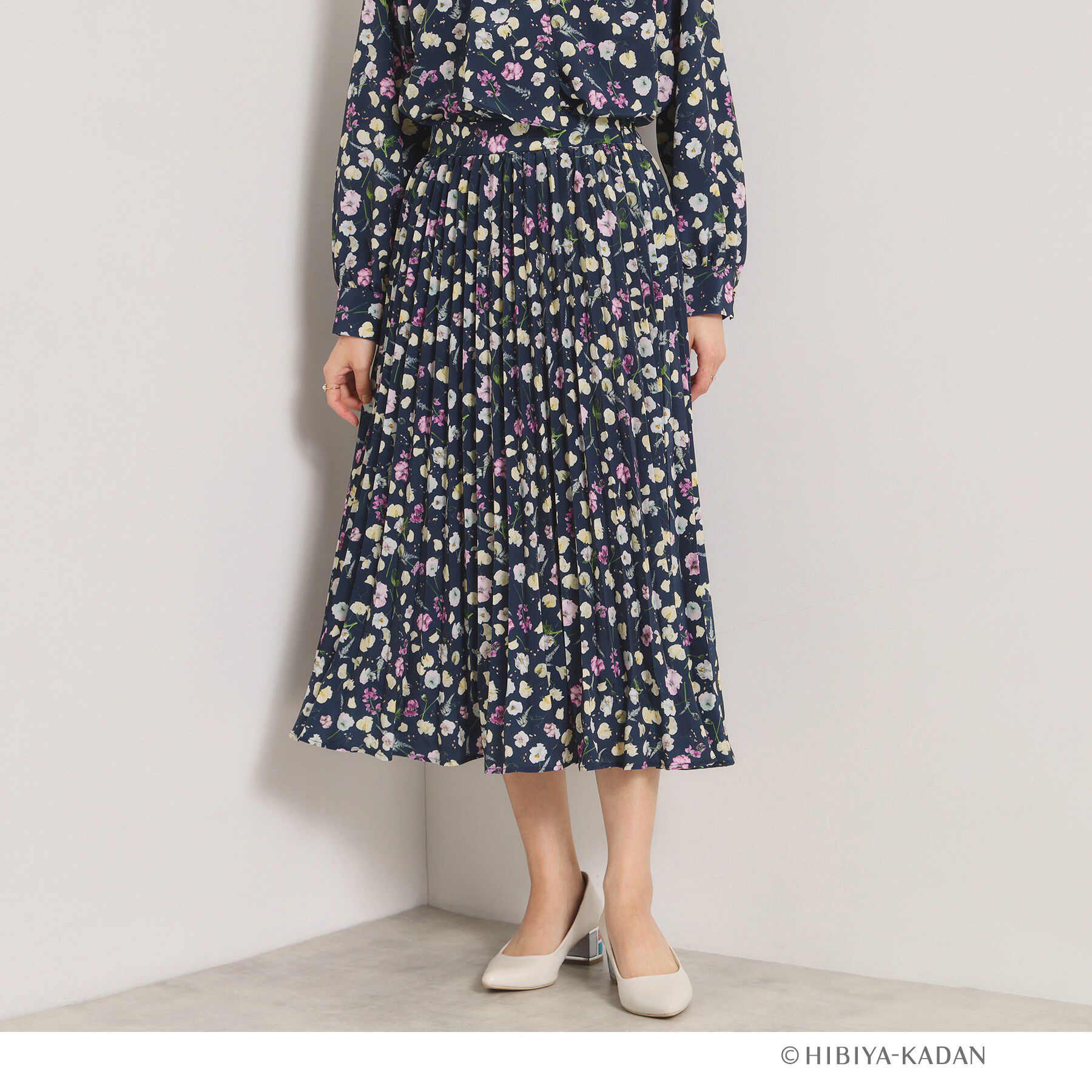 ITS&rsquo;DEMO「【ITS&rsquo;DEMO &times; HIBIYA－KADAN】楊柳プリーツスカート」|スカート|ネイビー(194)