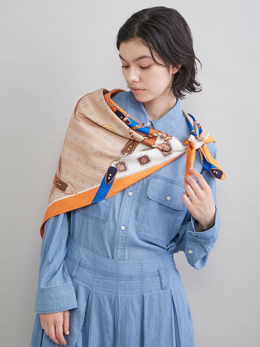 Mila Owen「ベルトモチーフ柄スカーフ」|バンダナ・スカーフ|