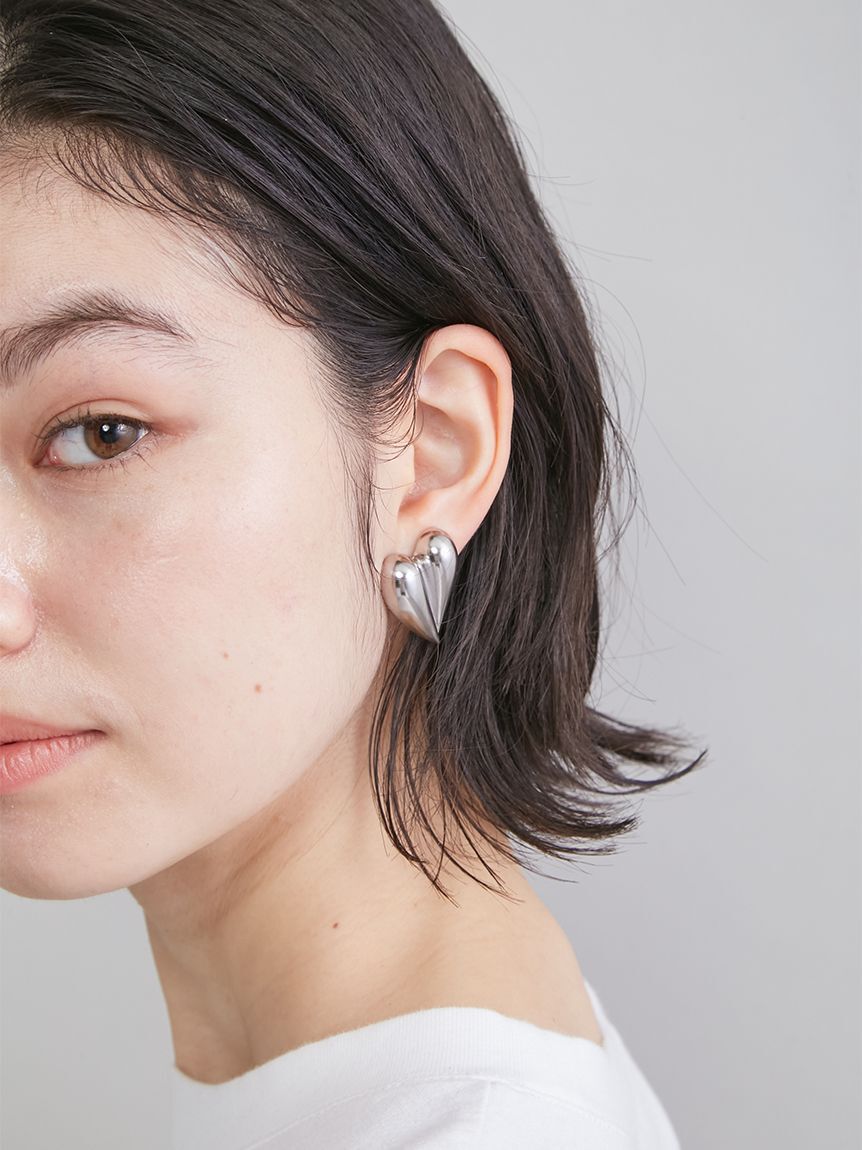 Mila Owen「ハートモチーフイヤリング」|イヤリング|