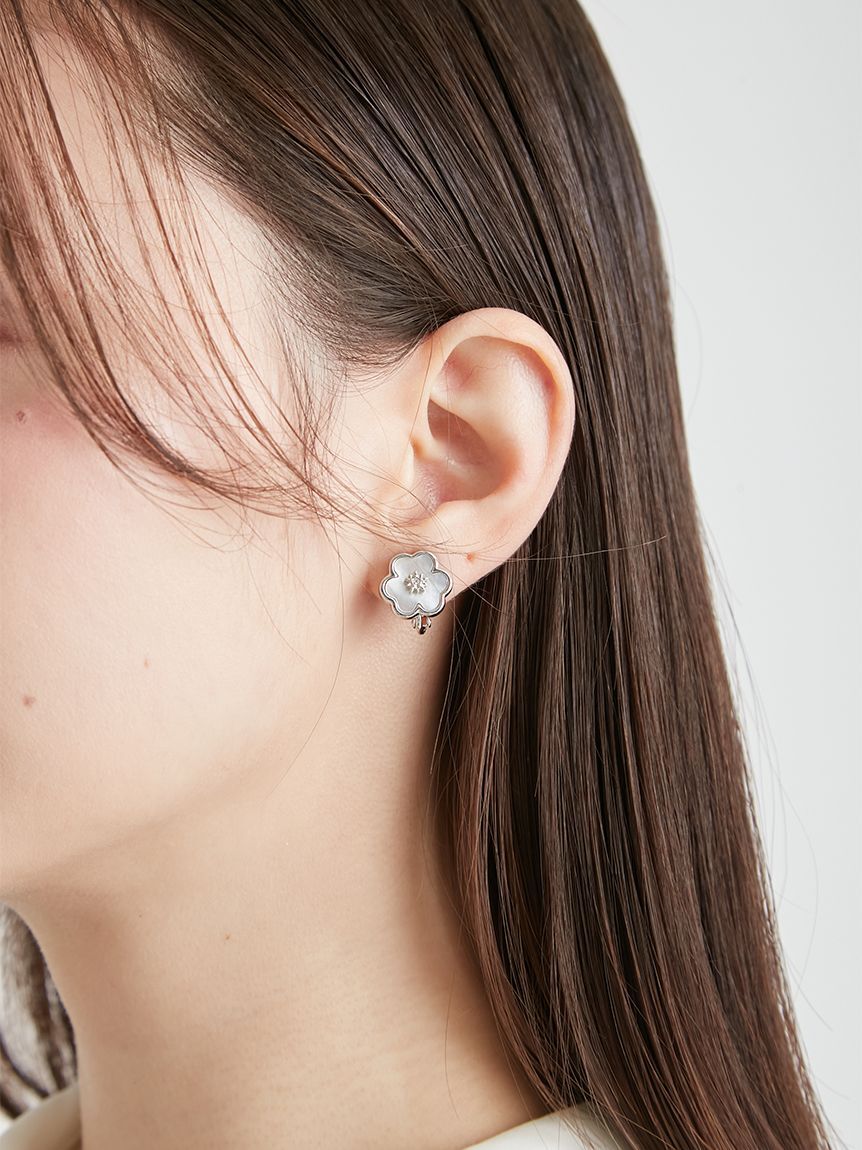 CELFORD「白蝶貝クローバーイヤリング」|イヤリング|