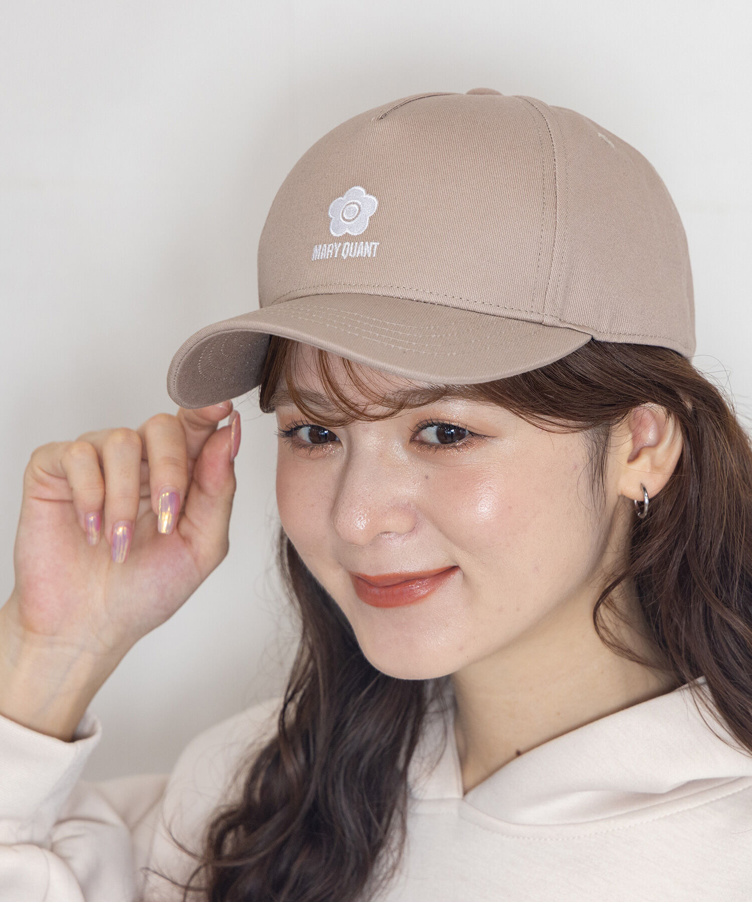 MARY QUANT「ロゴエンブロ キャップ」|キャップ・キャスケット|モカ
