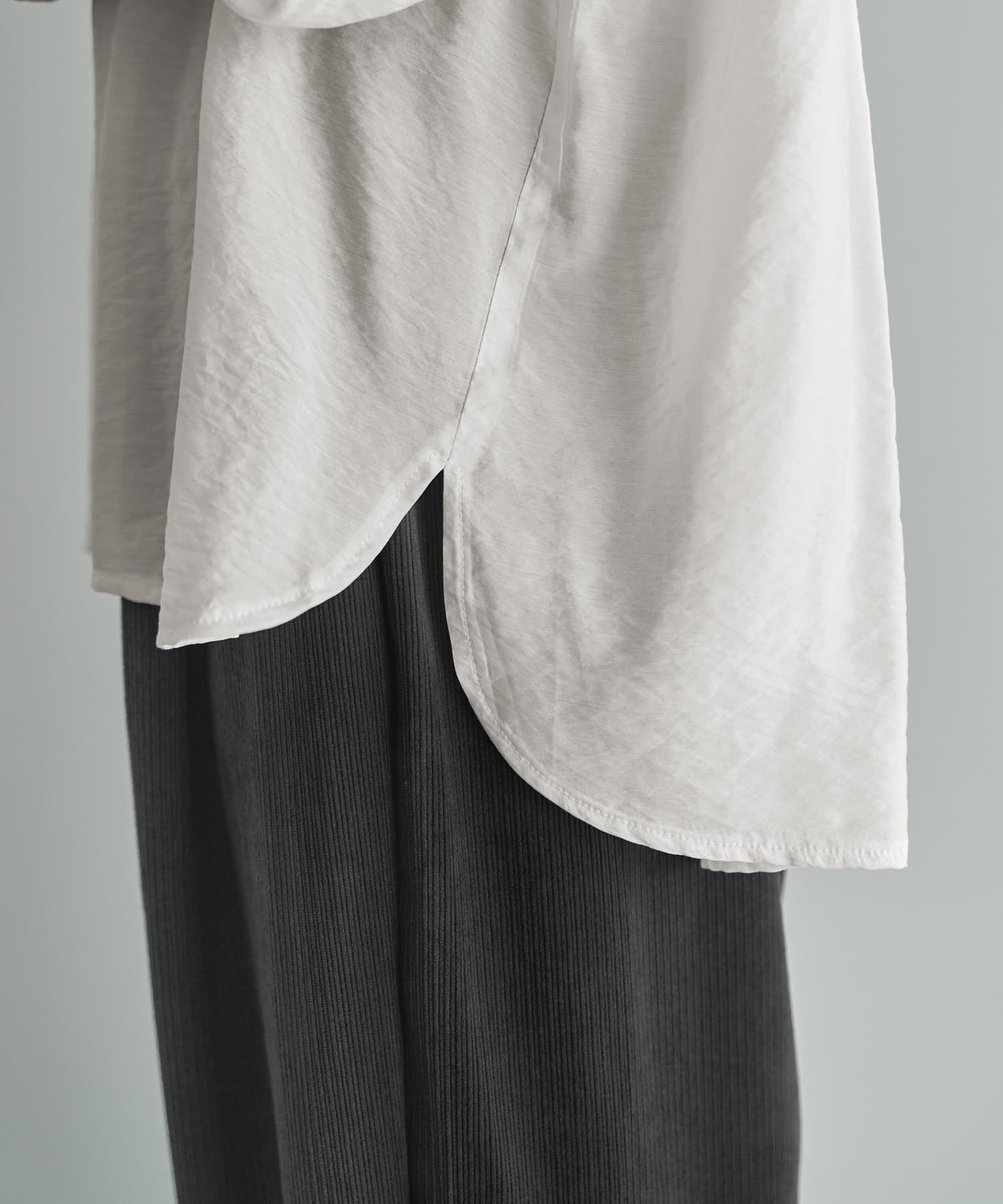 STYLE DELI「重ねやすいシボ生地しなやかシャツ」|シャツ・ブラウス|