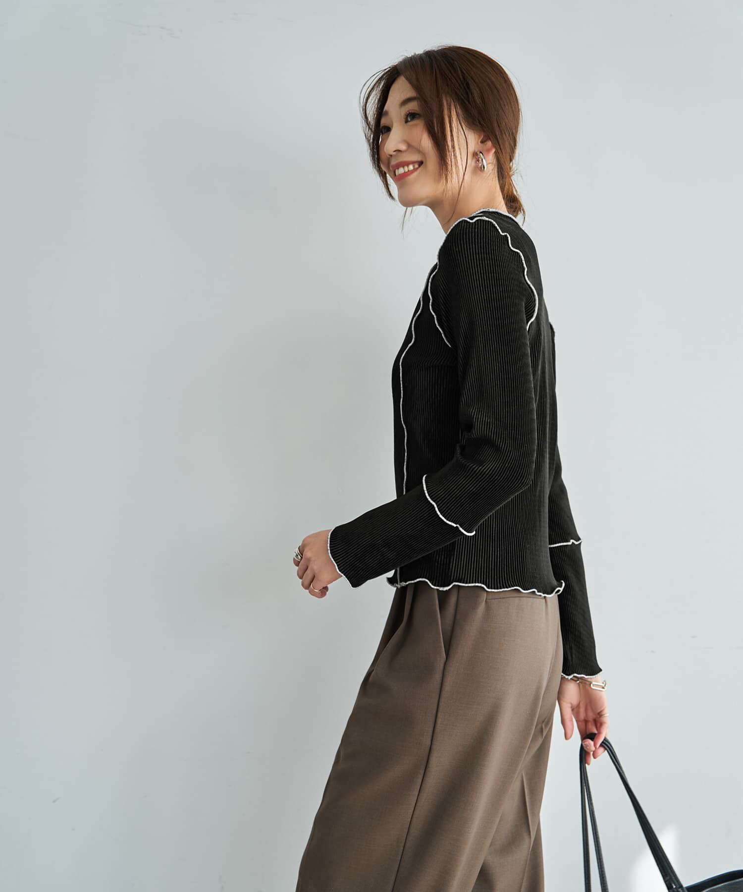 STYLE DELI「メロウリブ◆微光沢プリーツ調ライントップス」|Tシャツ・カットソー|