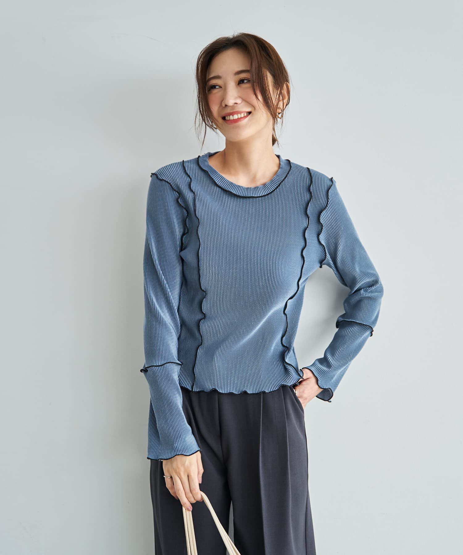 STYLE DELI「メロウリブ◆微光沢プリーツ調ライントップス」|Tシャツ・カットソー|ブルー