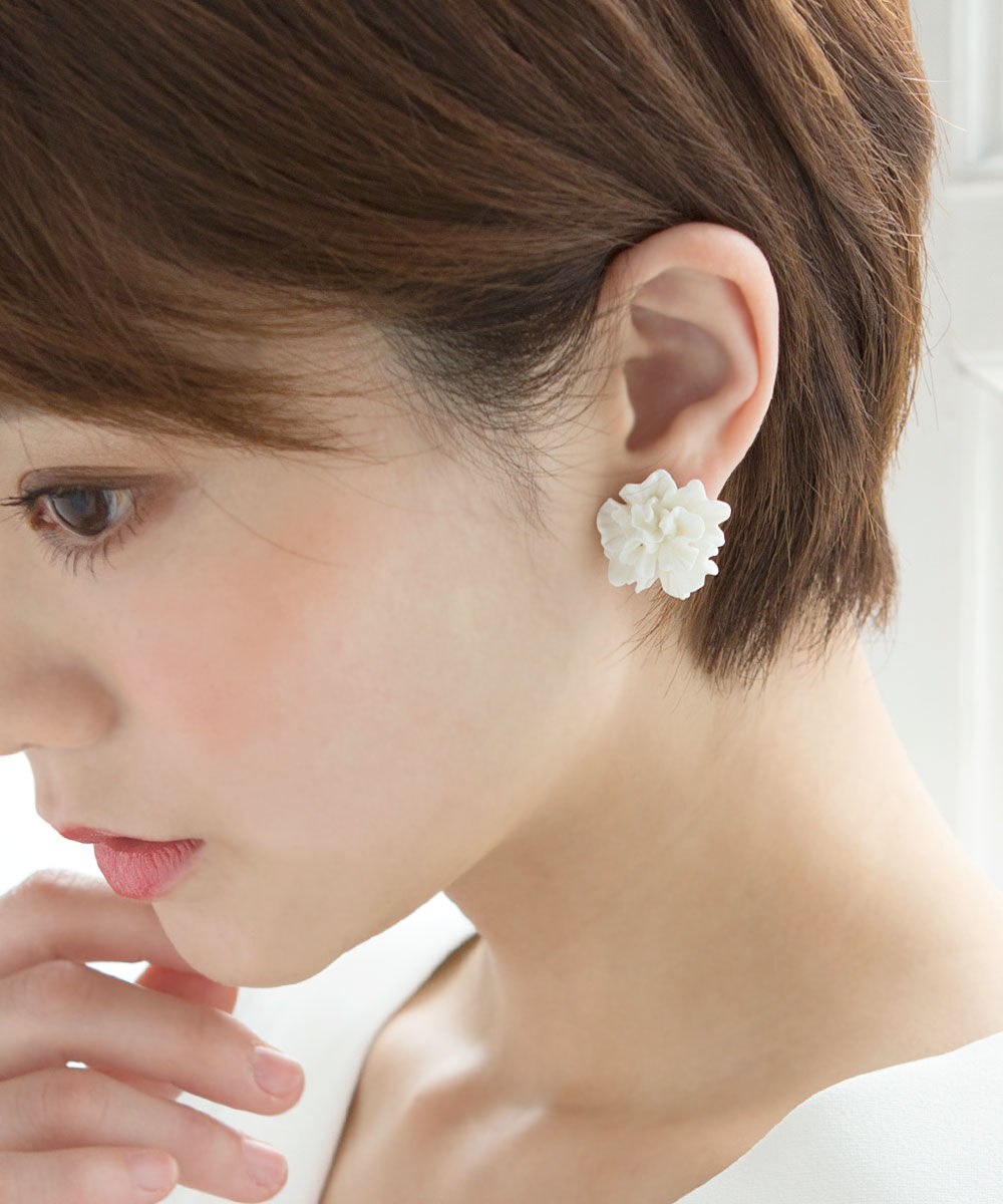 colleca la「グロッシーフラワーイヤリング」|イヤリング|