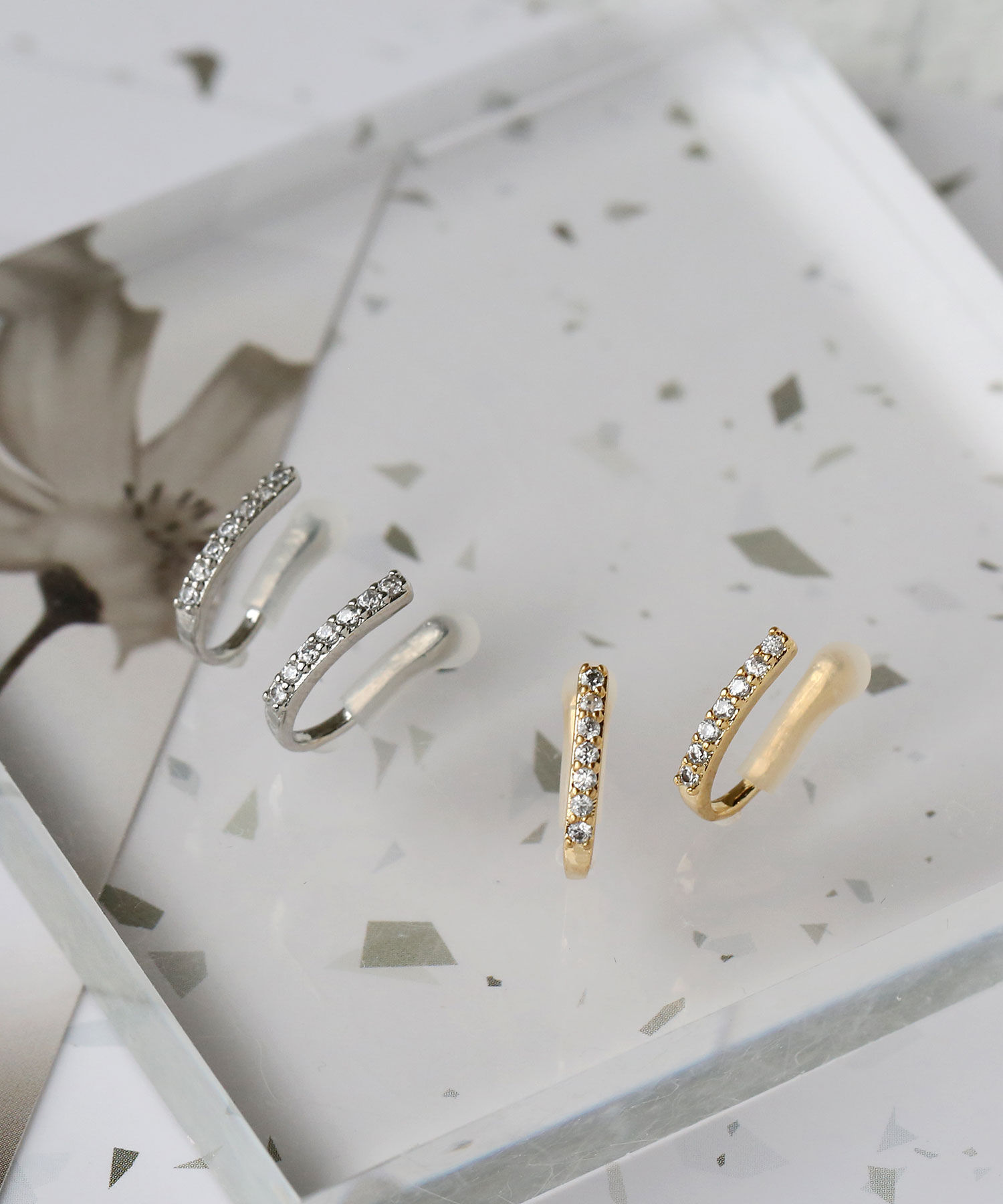 colleca la「Iラインストーンイヤリング」|イヤリング|