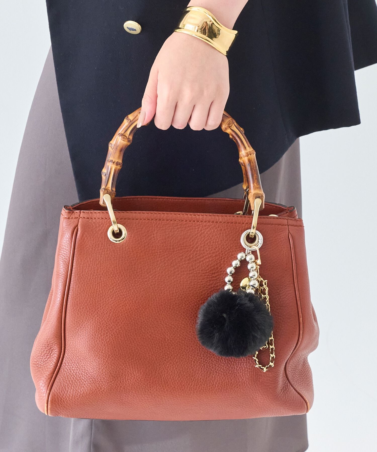 Phoebe「メタルボールファーバッグチャーム　ブラック」|チャーム・キーホルダー|