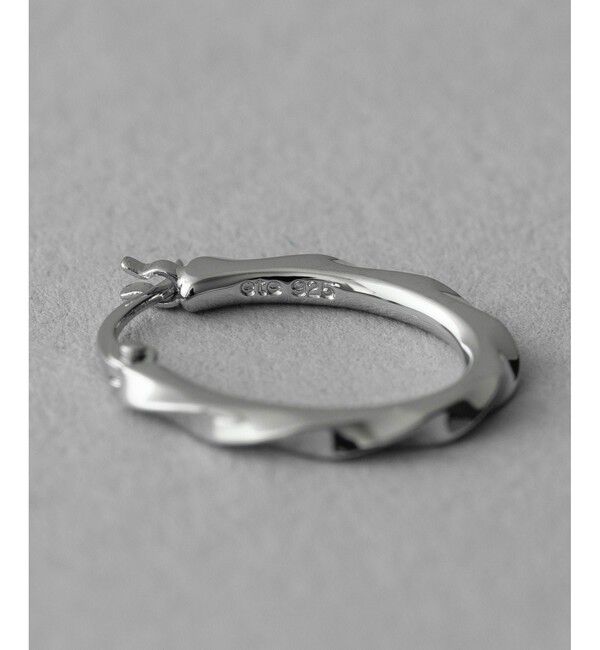 ete「ツイスト フープピアス」|ピアス|