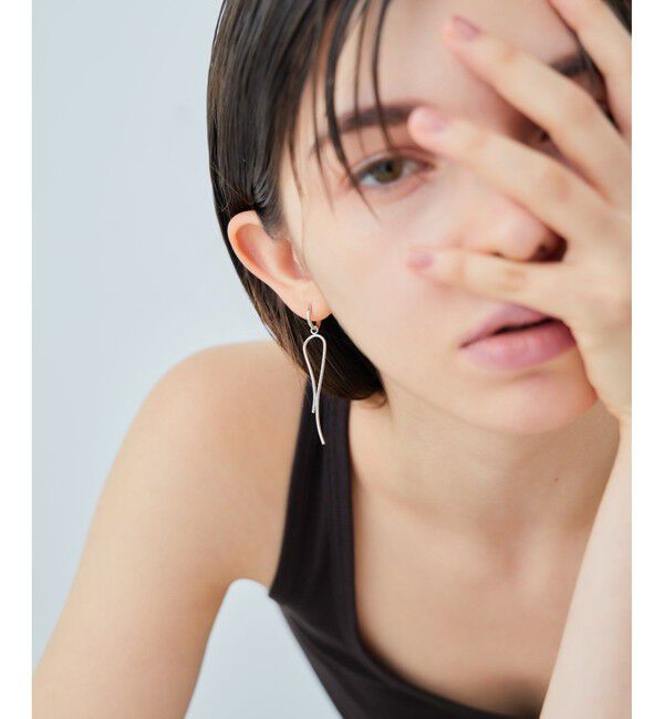 ete「カーヴィーライン イヤリング」|イヤリング|