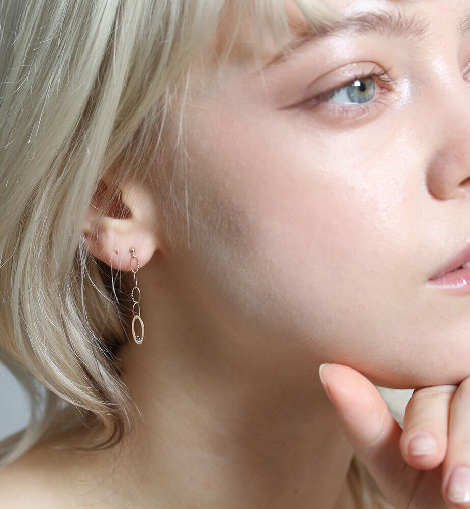  「サファイア チェーン ピアス | K10YG」|ピアス|