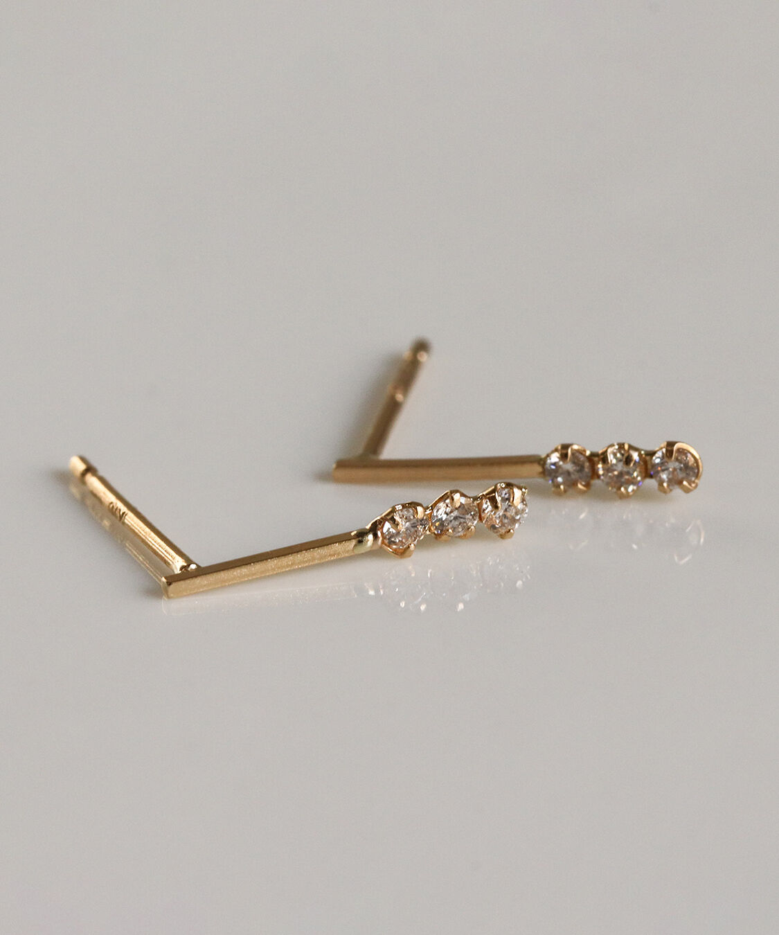  「ダイヤモンド ライン ピアス | K10YG」|ピアス|