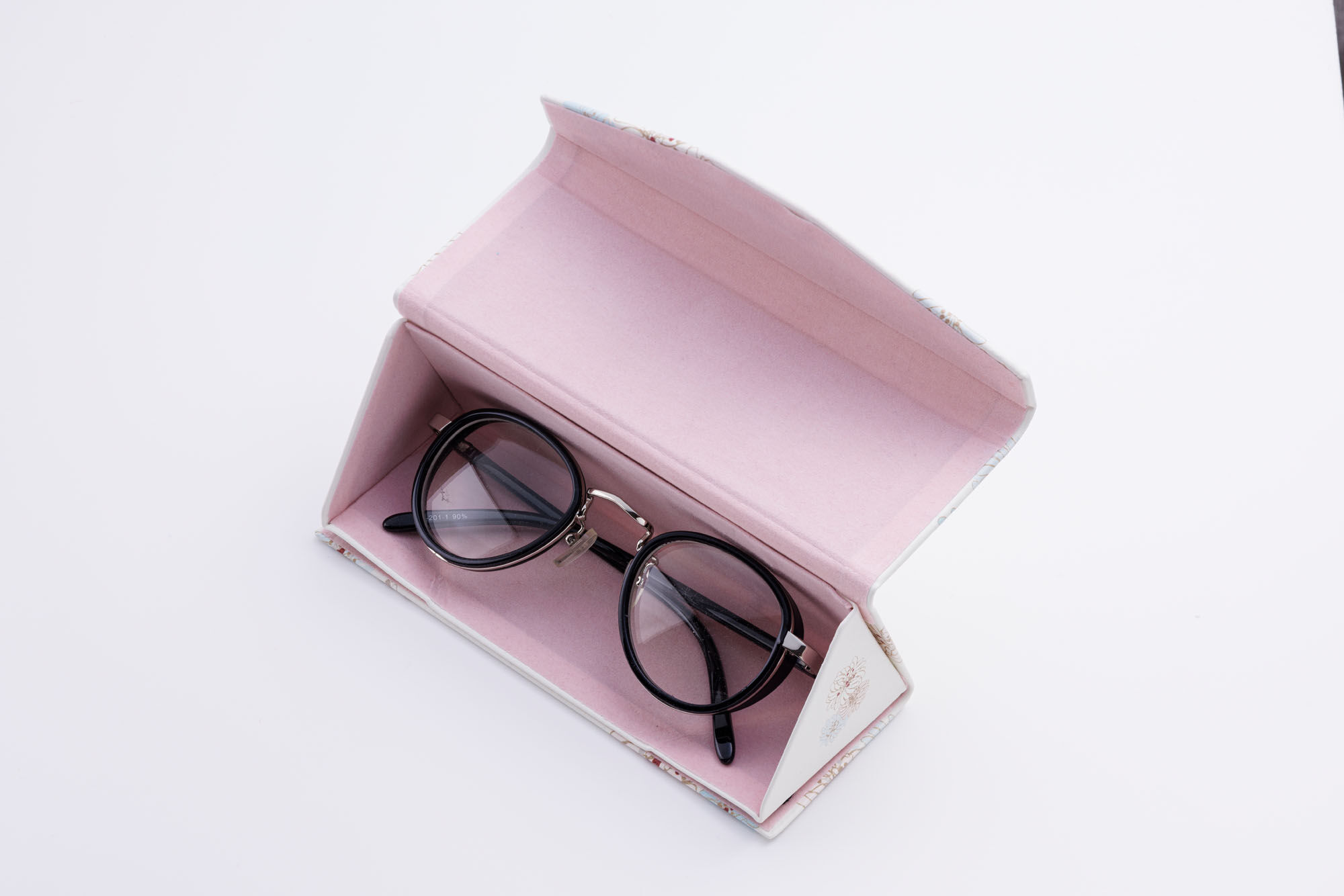 PAUL&JOE「スリムメガネケース／ポール＆ジョー」|メガネ|