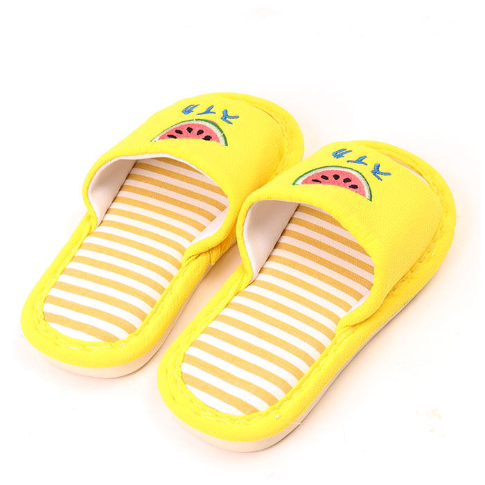 BACKYARD FAMILY「子供用 スリッパ 通販 ルームシューズ サンダル 室内履き キッズ 子ども こども 女の子 男の子」|ルームシューズ|