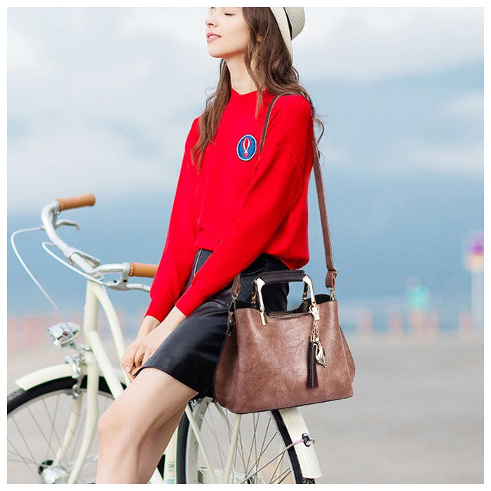 BACKYARD FAMILY「ショルダーバッグ レディース 斜めがけ 大人 大きめ 通販 ハンドバッグ 2way トート」|ショルダー・メッセンジャー|