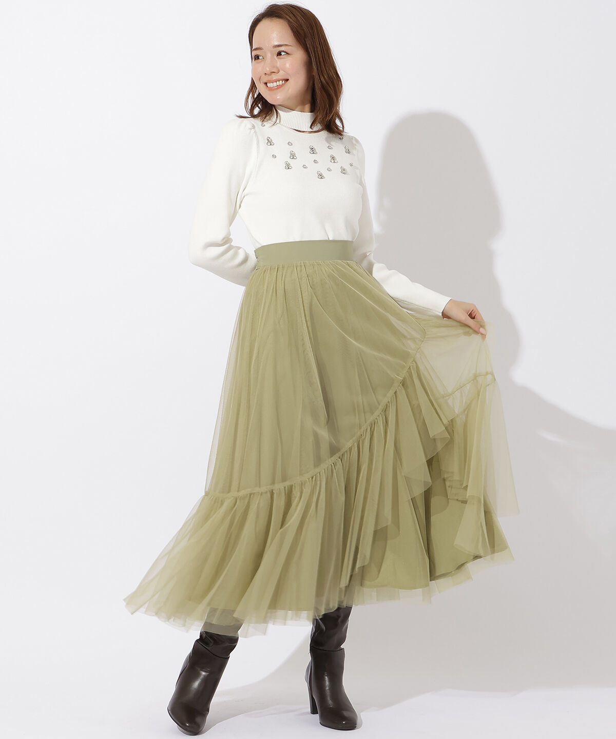 アンドクチュール「スリットハイネックビジューニットプルオーバー」|ニット・セーター|