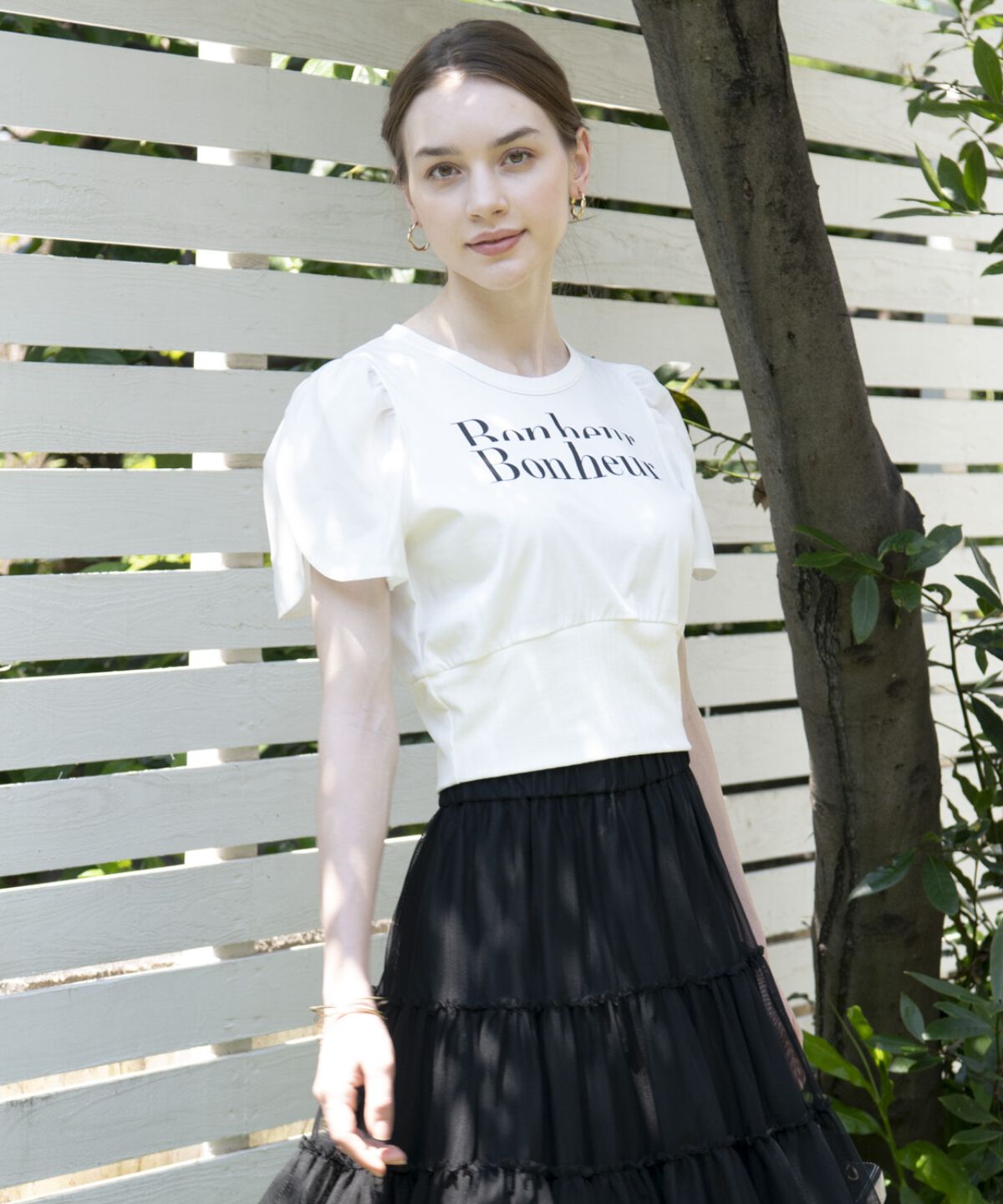 アンドクチュール「クロップドロゴTシャツ」|Tシャツ・カットソー|