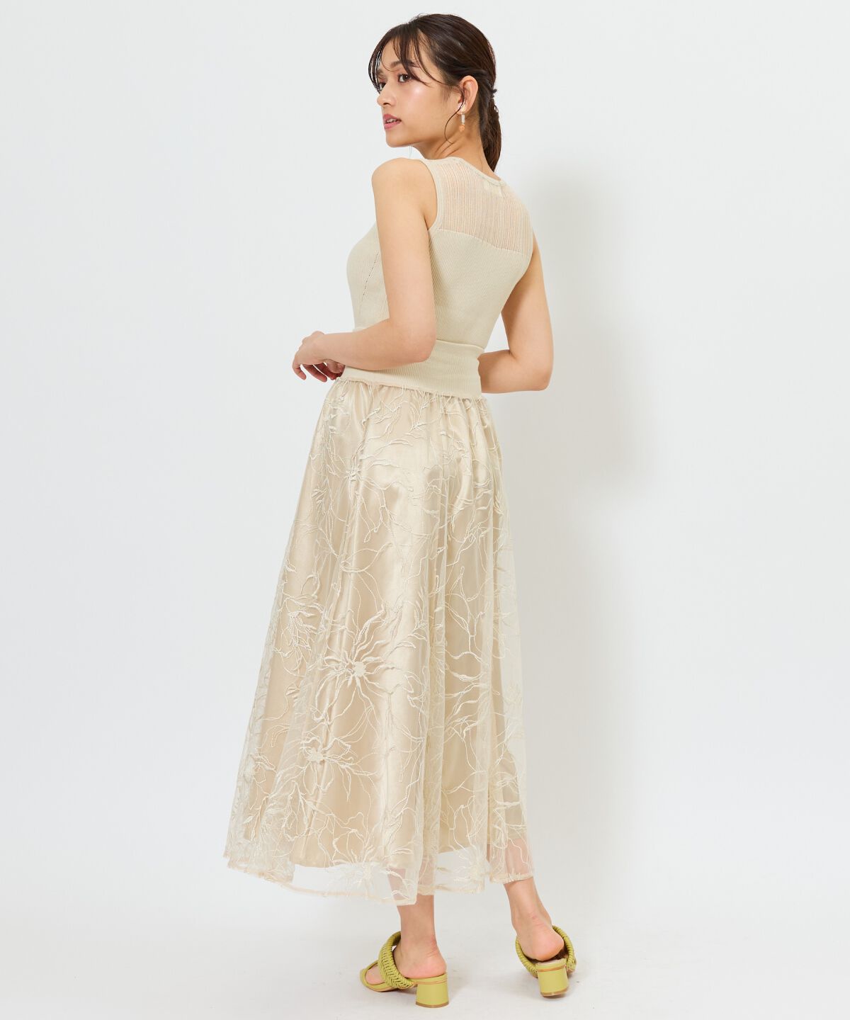 アンドクチュール「ラメフラワー刺繍チュールスカート」|フレア|