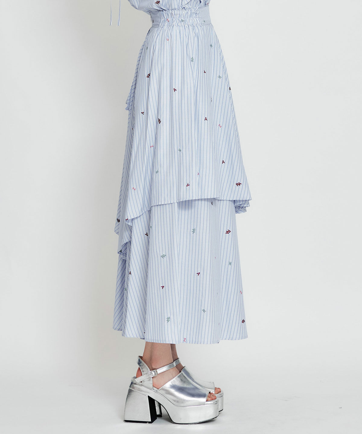 REDYAZEL「REDYAZELアルファベットロゴ刺繍ティアードロングスカート」|フレア|