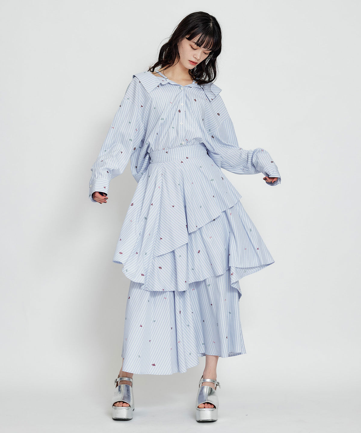 REDYAZEL「REDYAZELアルファベットロゴ刺繍ティアードロングスカート」|フレア|