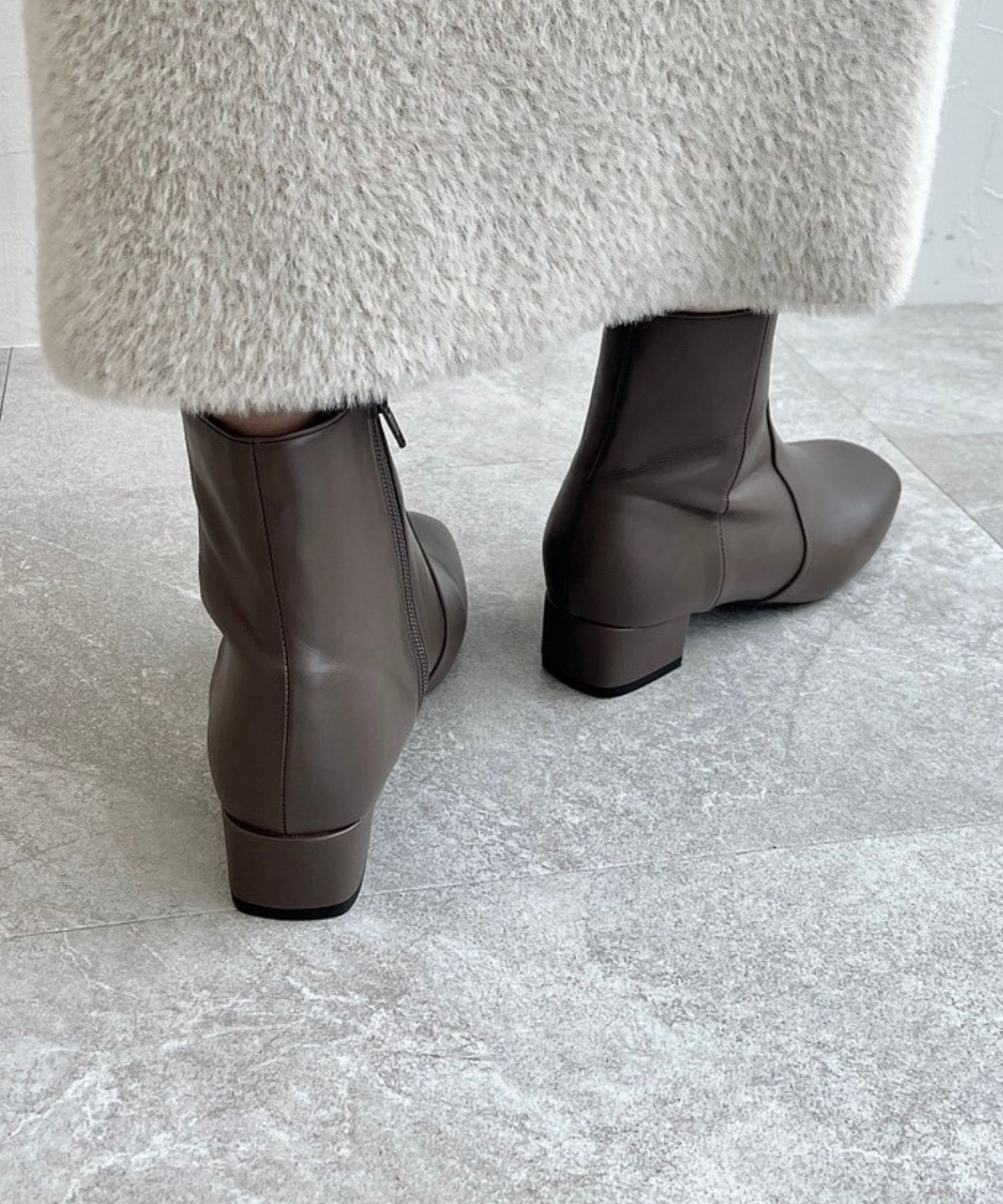 WA Oriental TRaffic「【 防寒 】スクエアトゥ プレーン ショートブーツ /32401 中敷き起毛 ＆ クッション」|ショートブーツ|