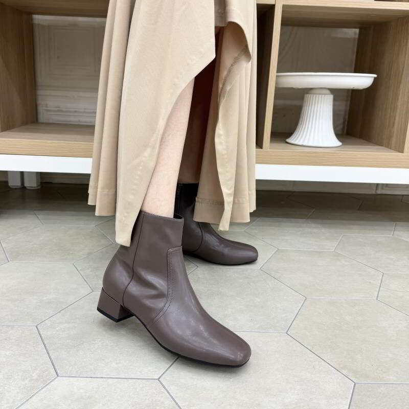 WA Oriental TRaffic「【 防寒 】スクエアトゥ プレーン ショートブーツ /32401 中敷き起毛 ＆ クッション」|ショートブーツ|