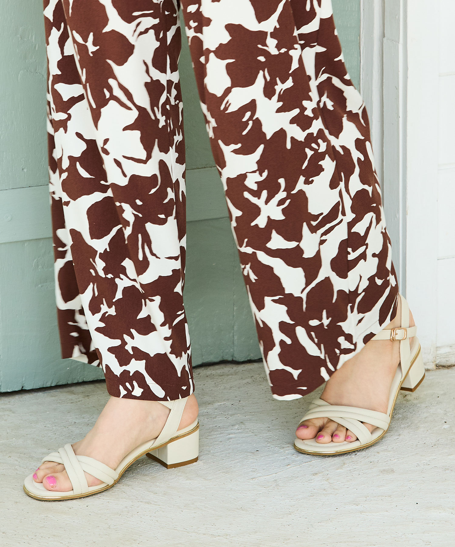 WA Oriental TRaffic「【アウトレット価格】パデットクロスベルトサンダル/42210」|サンダル|