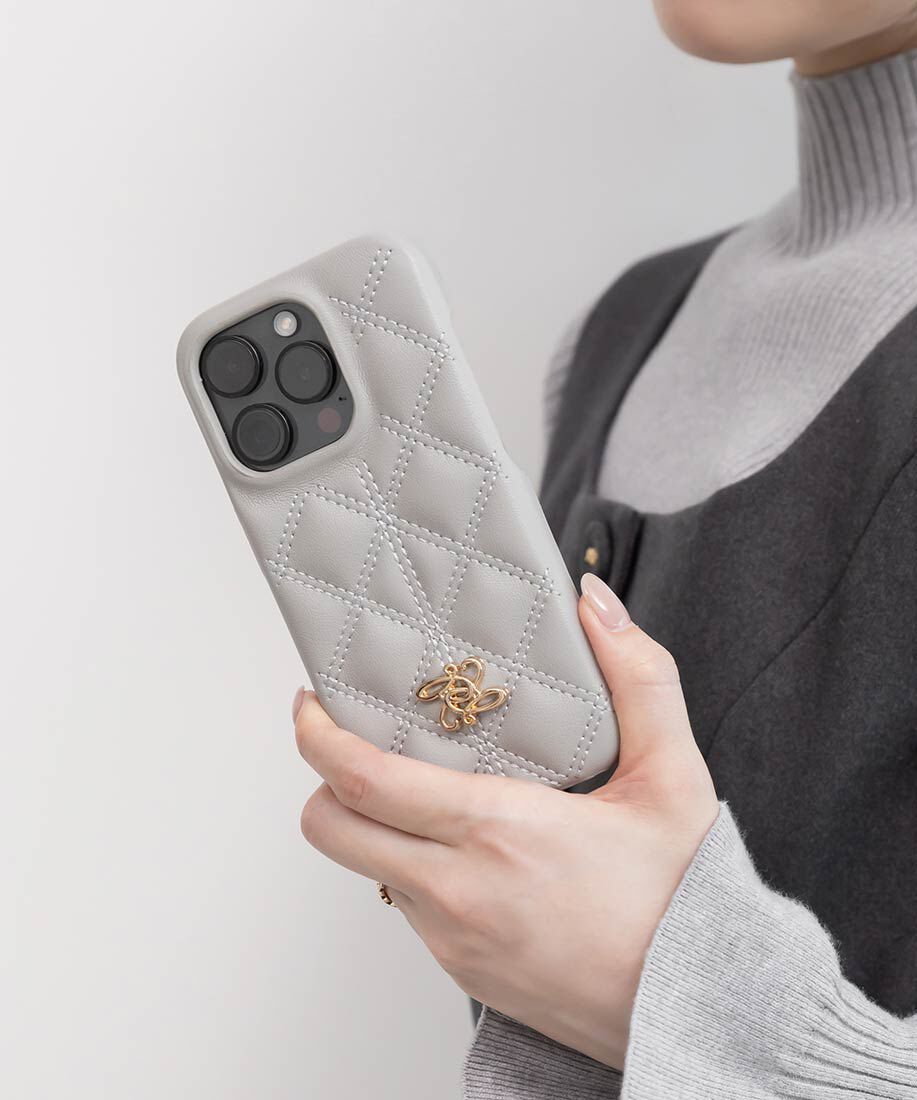  「キルティングスマートフォンケース」|モバイルケース|ライトグレー