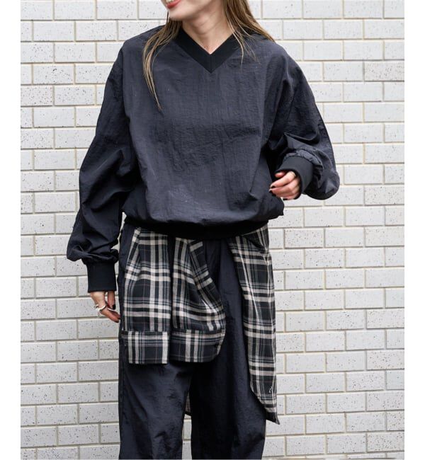 OUTDOOR PRODUCTS Usual Things「DISCUS 別注ナイロンVネックプルオーバー ユニセックス着用可」|その他|