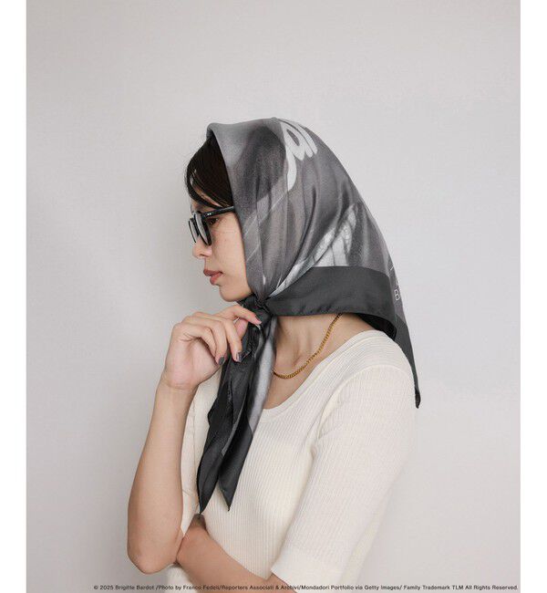 ROPE「【Brigitte Bardot&times;ROPE'・コラボ】プリントシルクスカーフ/Lサイズ」|バンダナ・スカーフ|