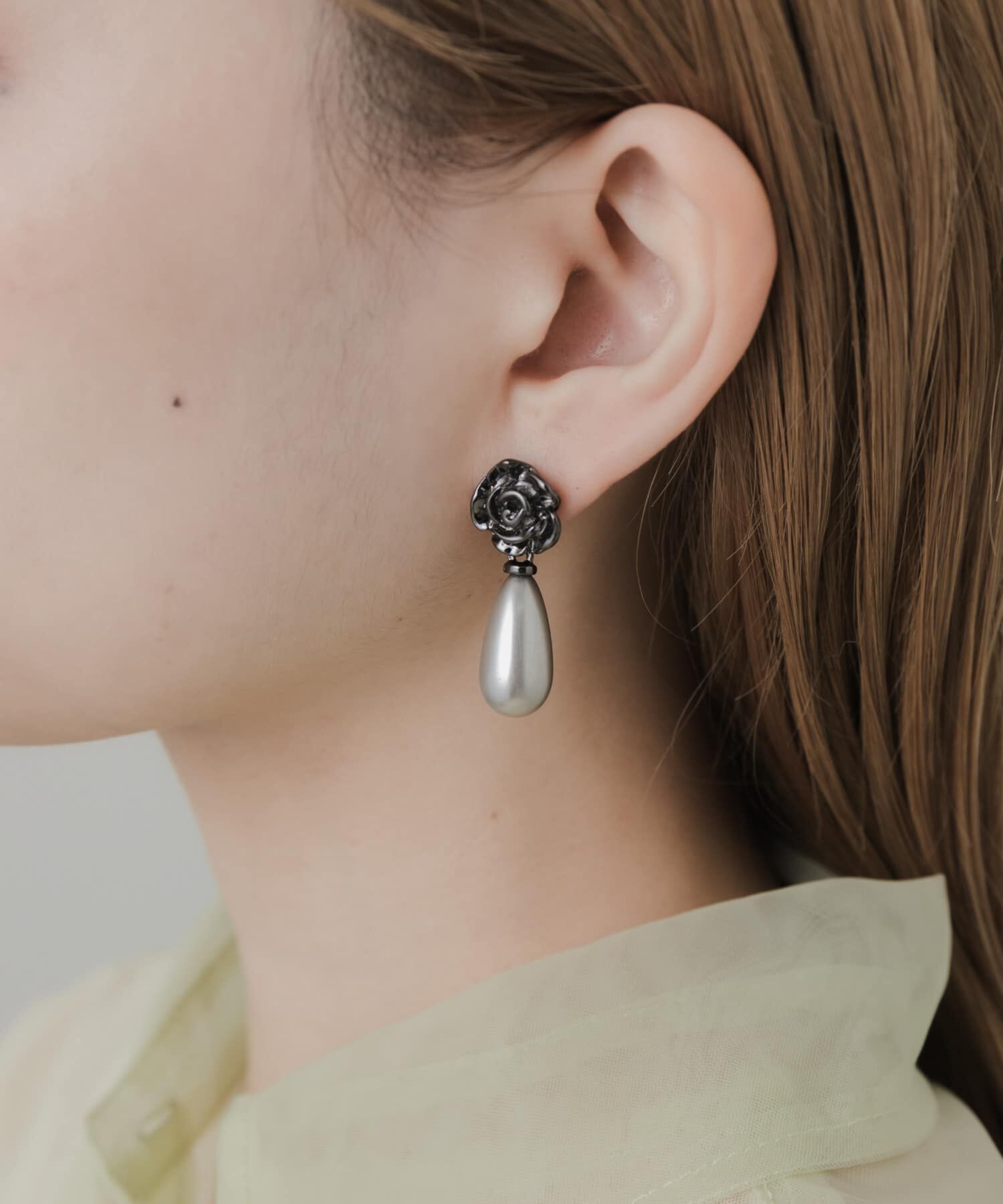 SMELLY「フラワードロップパールピアス」|ピアス|