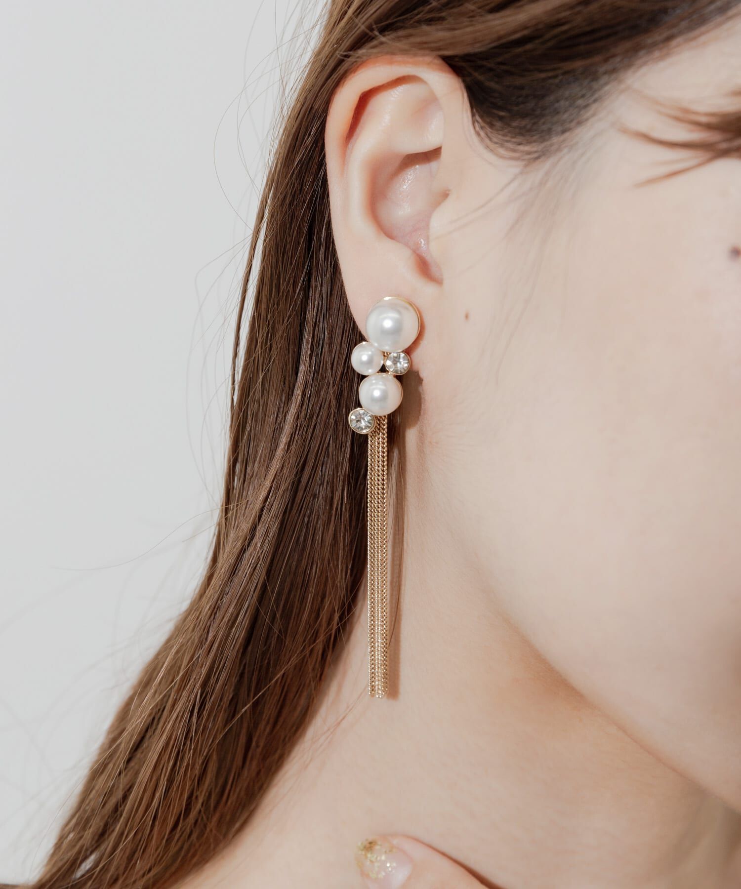 SMELLY「パールビジューロングチェーンイヤリング」|イヤリング|