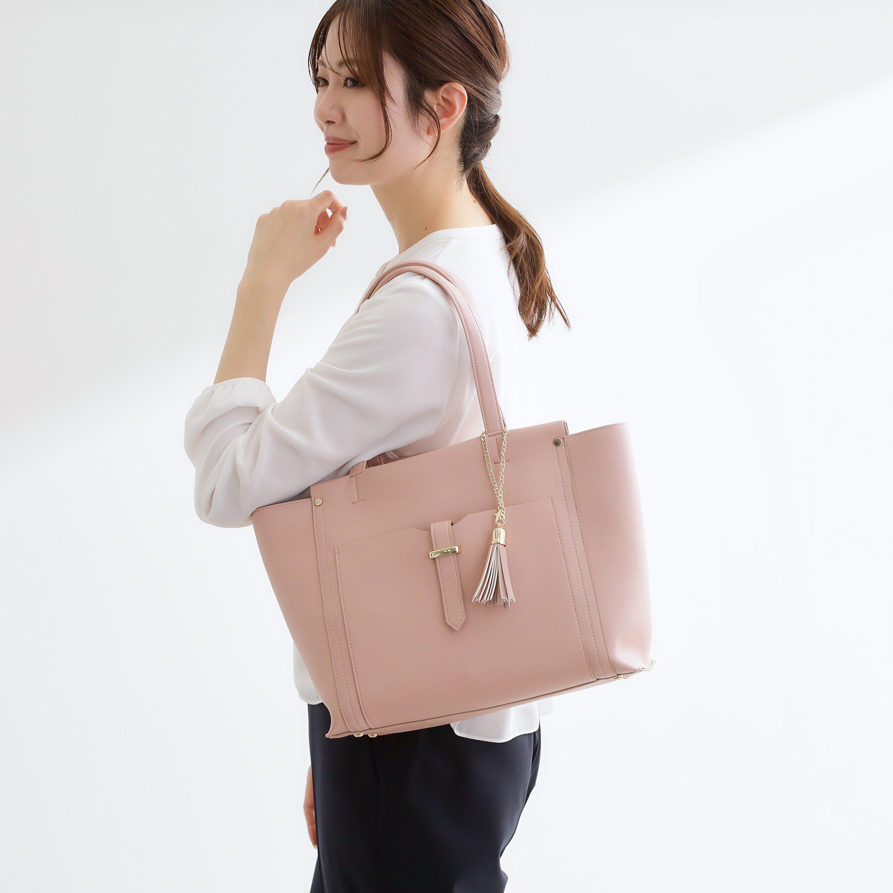 Reflect「【たっぷり収納！／通勤におすすめ】&rsquo;26春夏毎日バッグ」|トートバッグ|