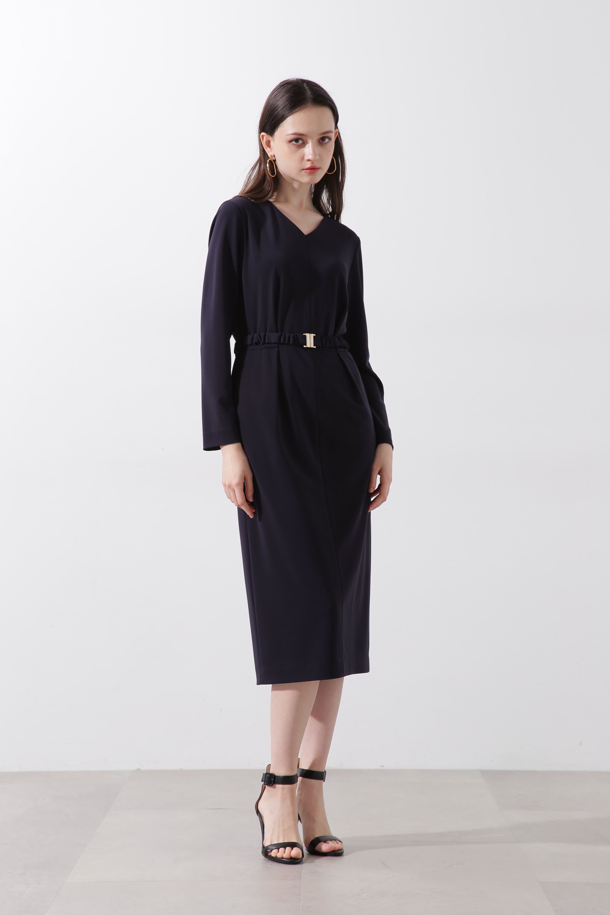  「◆シャーリングベルトＶネックワンピース」|ワンピース|