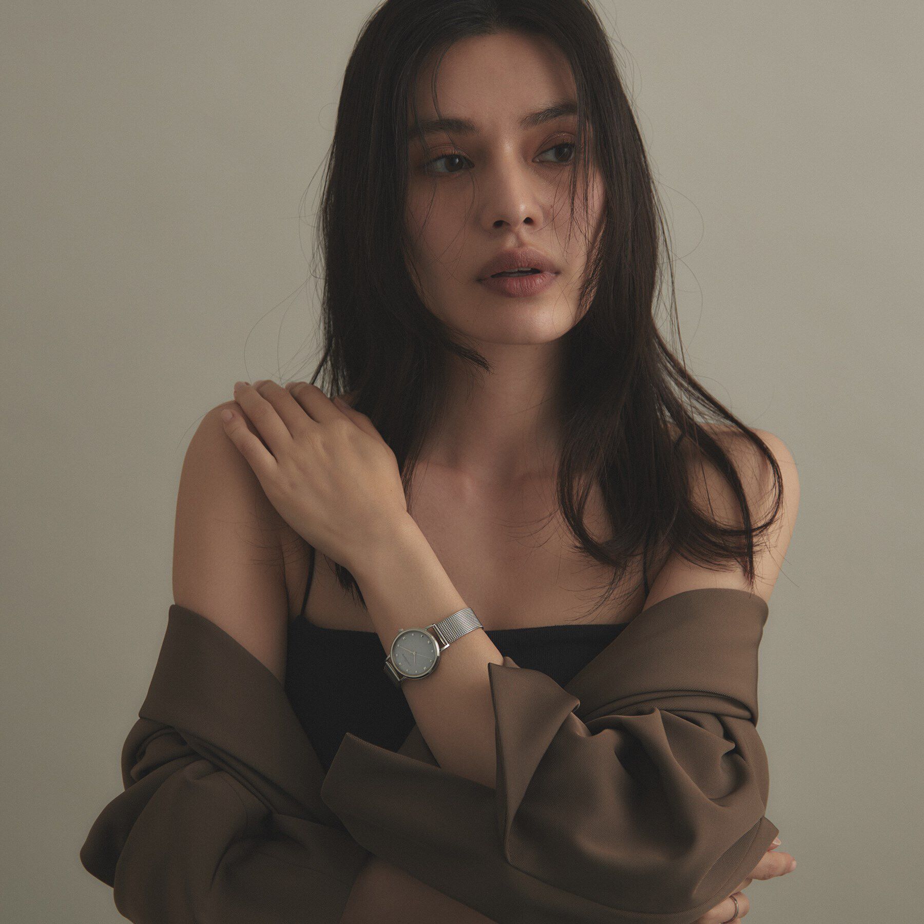 COCOSHNIK「SSラウンドメッシュベルト ウォッチ（白蝶貝）」|腕時計|