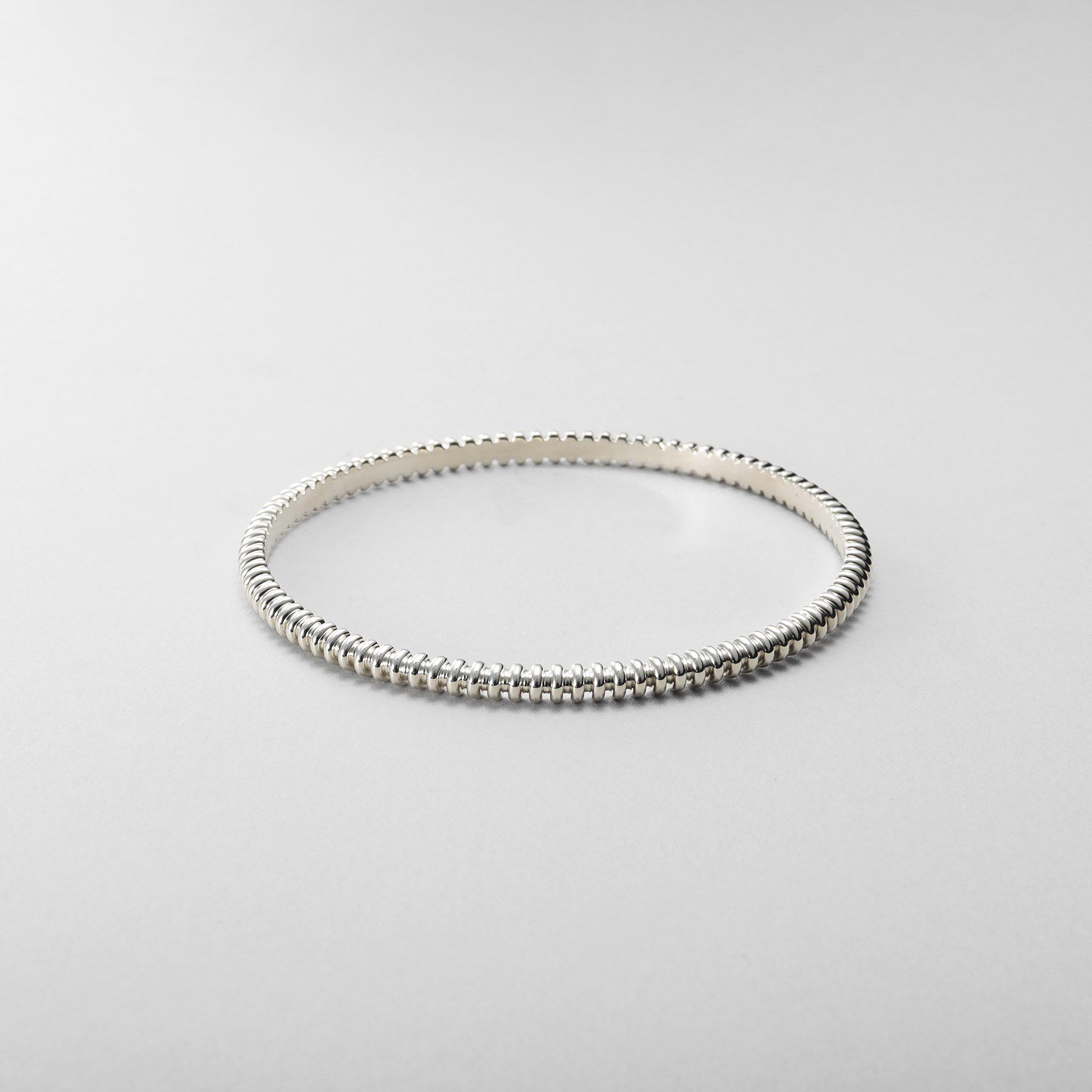 COCOSHNIK ONKITSCH「シルバー ガドルーンバングル」|ブレスレット・バングル|シルバー(600)