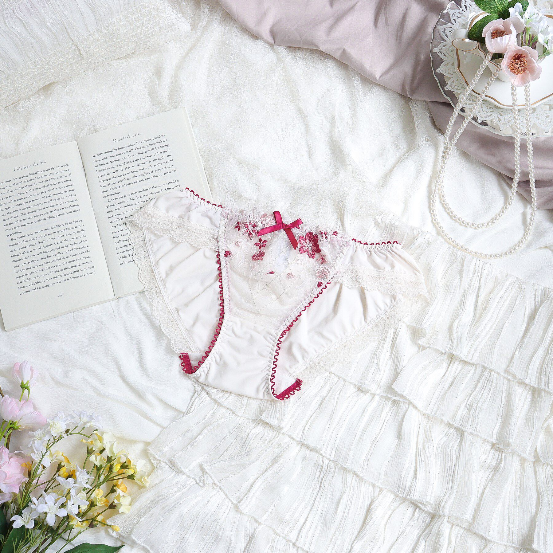 Risa Magli「ハーパー ノーマルショーツ」|インナー|レッド(061)