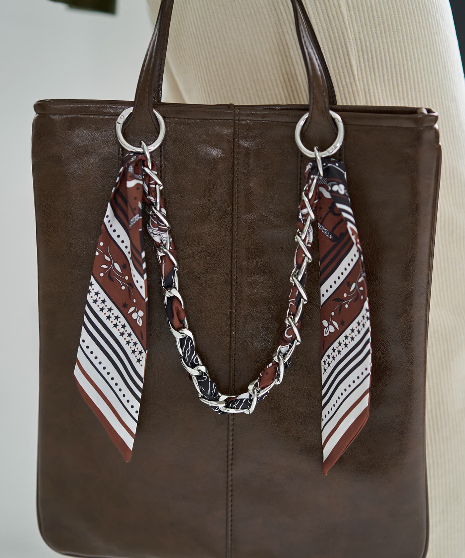 STYLE DELI「スカーフチェーンWリングチャーム」|チャーム・キーホルダー|バーガンディ