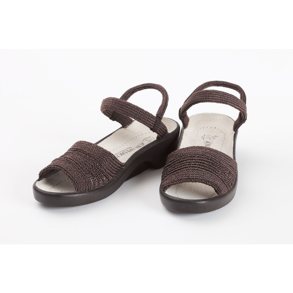 BACKYARD FAMILY「アルコペディコ 通販 クラシックライン SHARP シャープ サンダル レディース ぺたんこ 軽い」|サンダル|ブラウン1