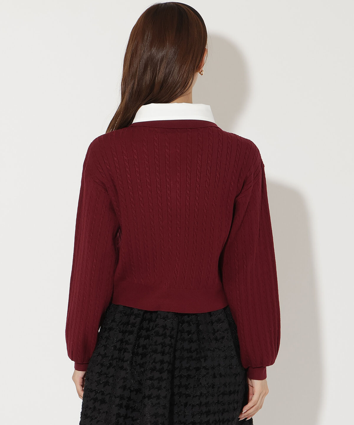 アンドクチュール「シャツ襟ケーブルニット」|ニット・セーター|