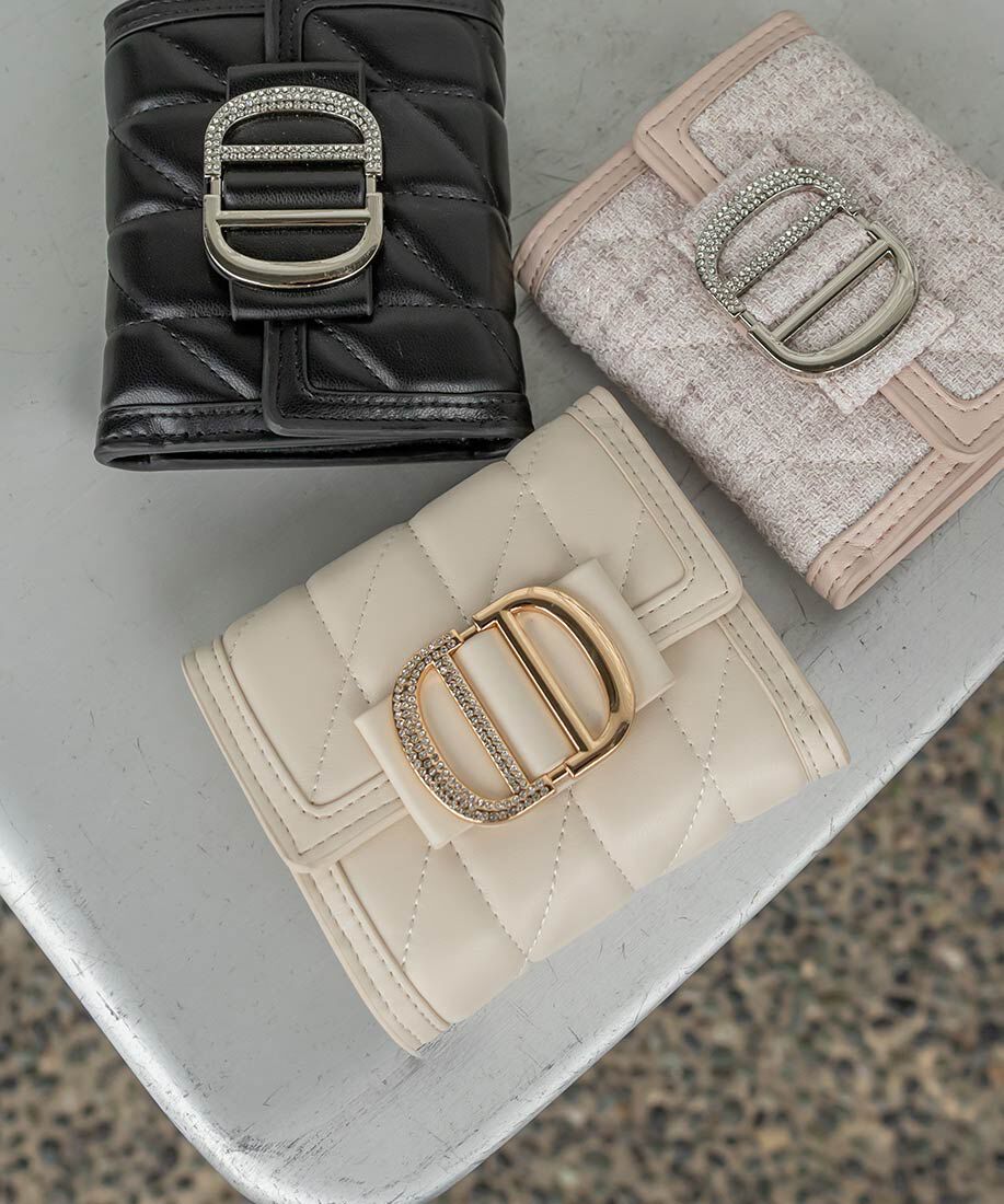  「ビジューパーツキルティング三つ折りウォレット」|財布|