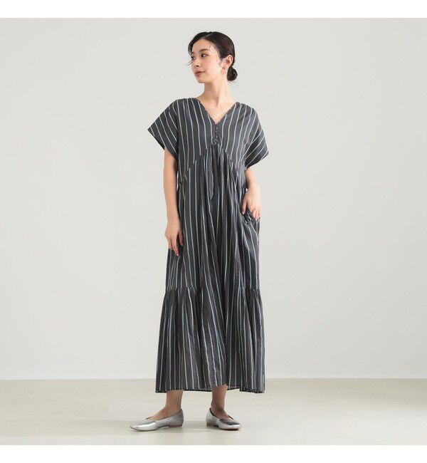 Demi-Luxe BEAMS 「【別注】ne Quittez pas / ボイル ストライプ フレンチスリーブ ワンピース」|ワンピース|CHARCOAL