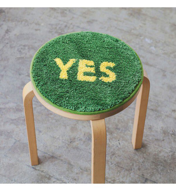 BEAMS「Badge Rug」|トイレタリー・ランドリーグッズ|YES